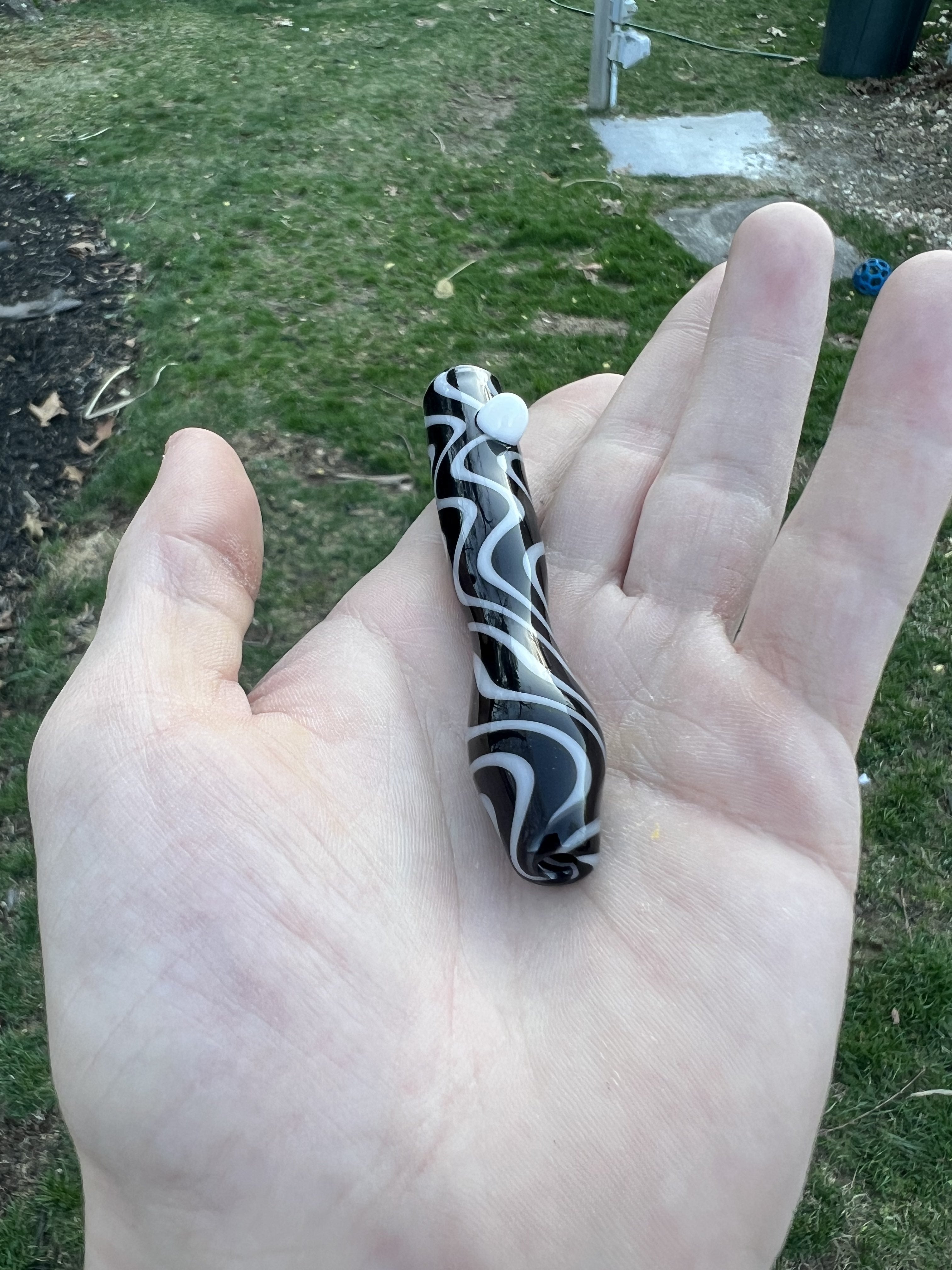 Black & White Chillum