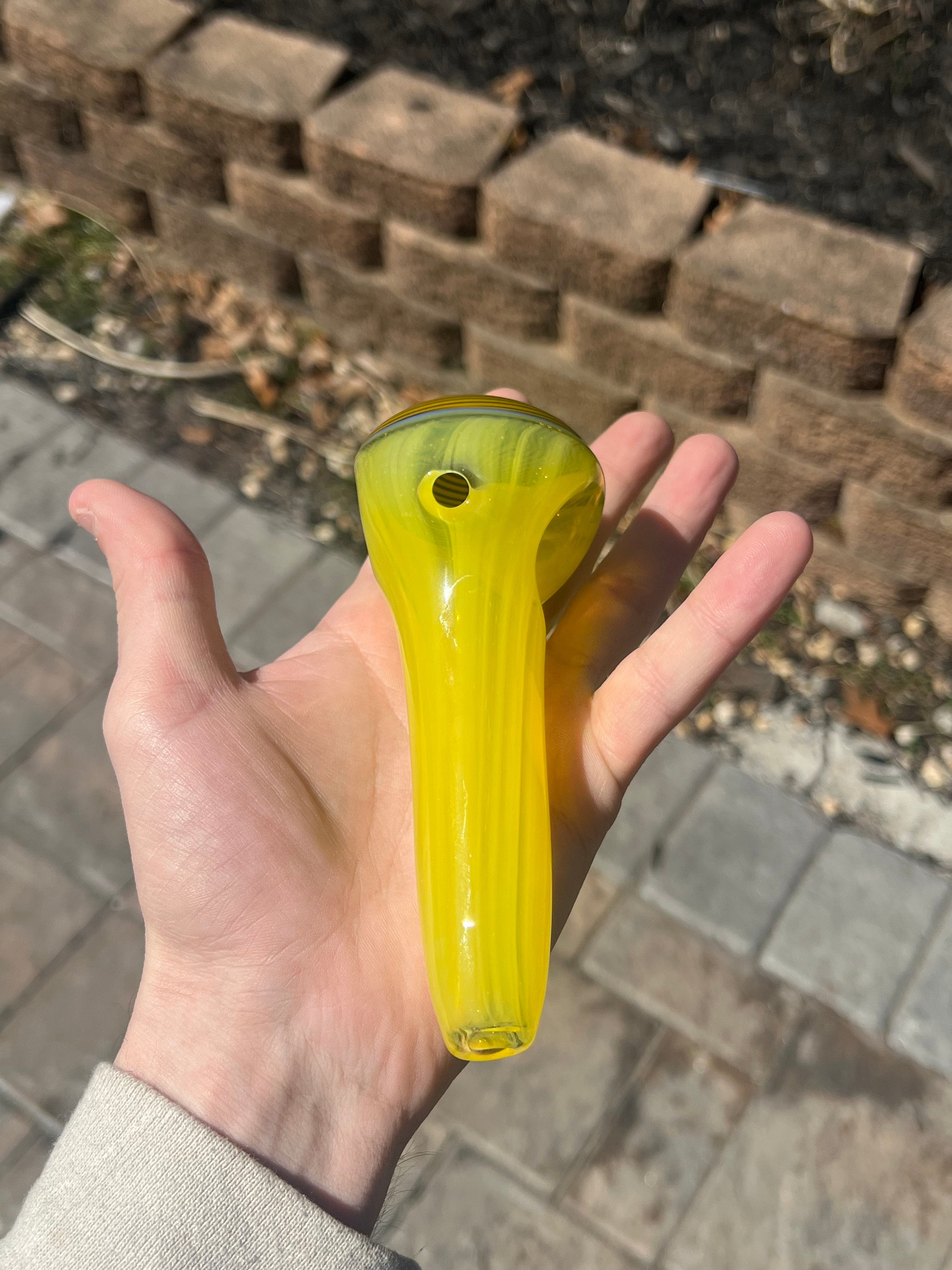 Black & Yellow Swirl